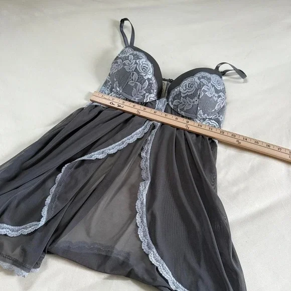 gray lace babydoll top  Y2K Jessica Simpson gray lace babydoll top - Picture 4 of 6